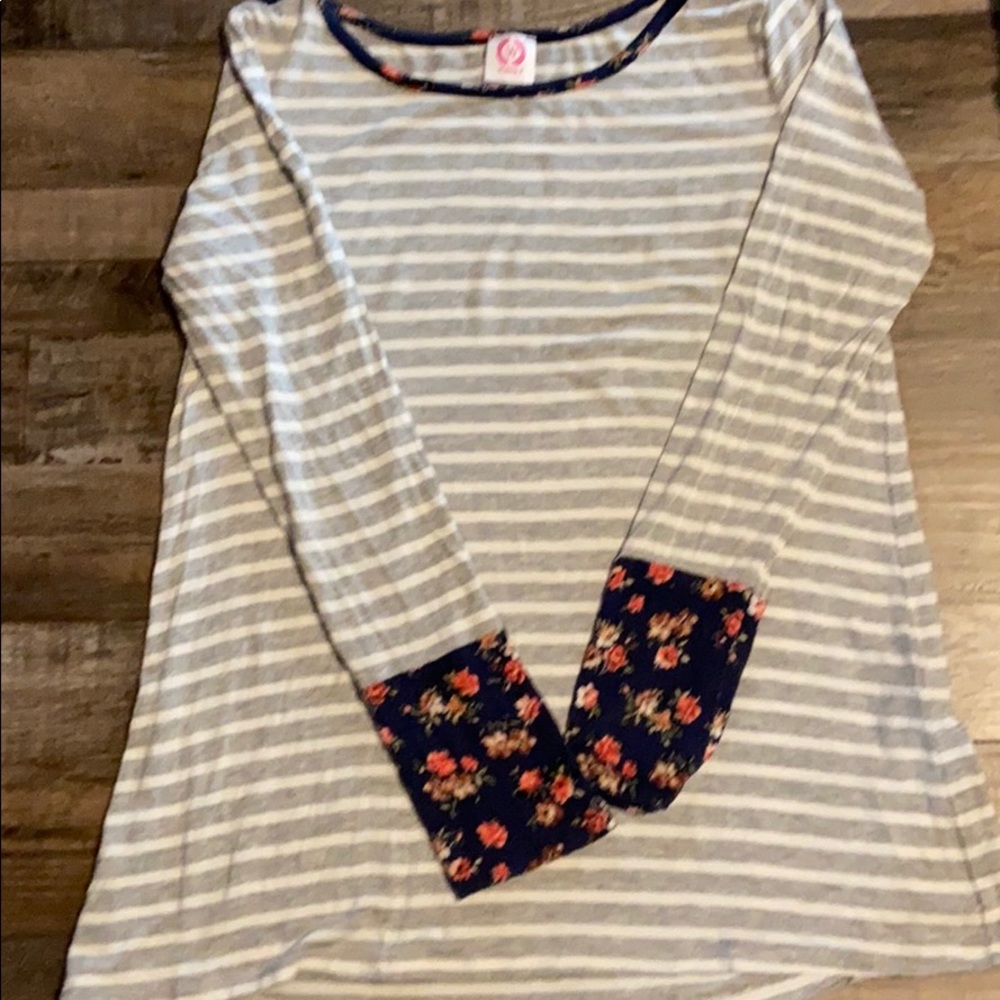 Long sleeve shirt